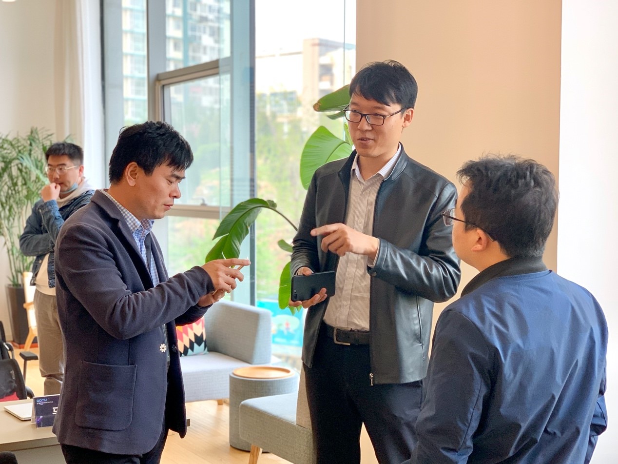线下交流双师课堂
