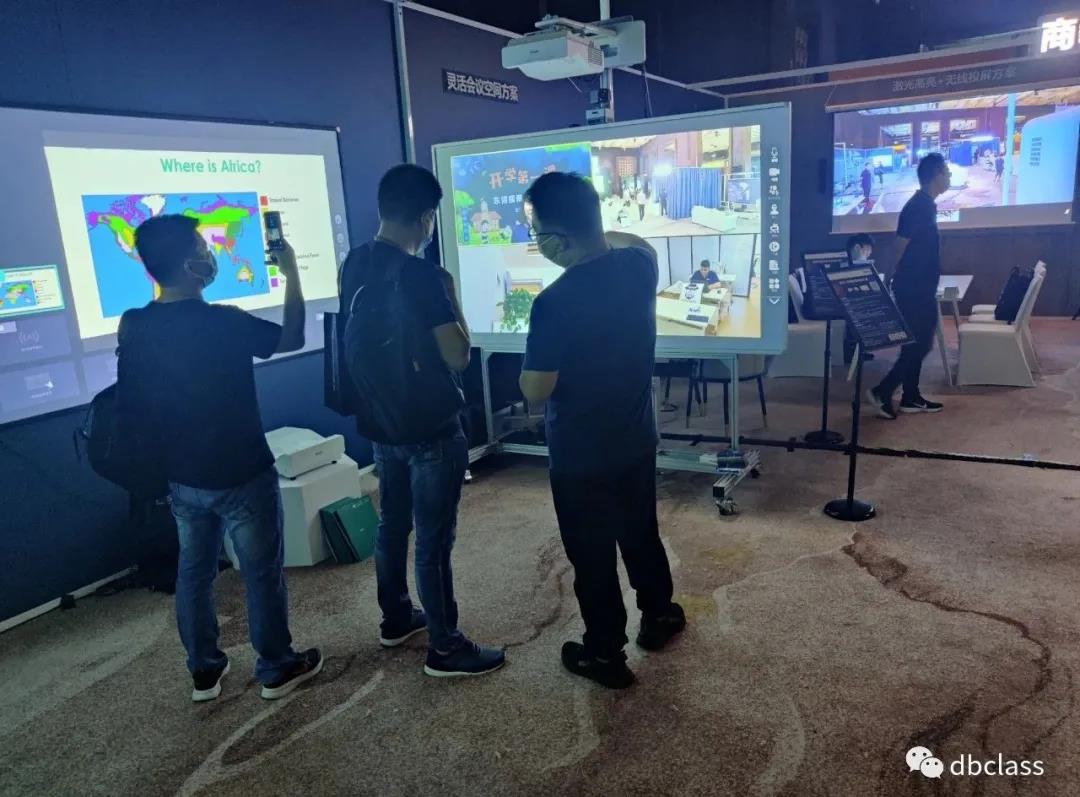 【突破视界，影享未来】EPSON行业解决方案全国巡展北京、站圆满成功，东博OMO智慧双师课堂获关注(图6)